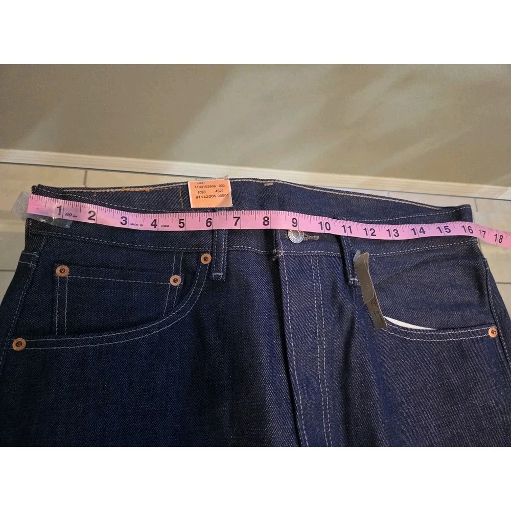 Levis 501 Jeans Mens 32x30 Blue Button Fly Straight Leg Denim